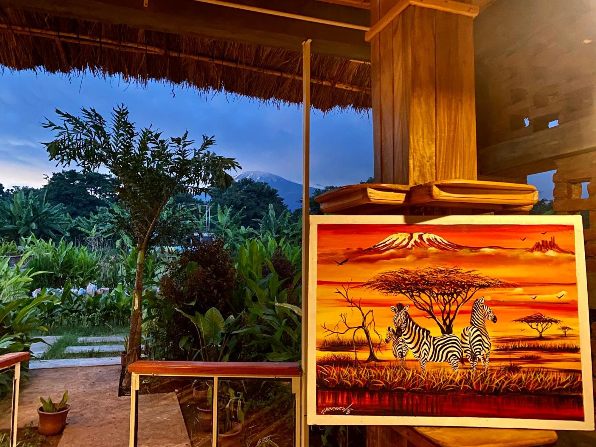 Mount Kilimanjaro 360 View Cottage Uru エクステリア 写真